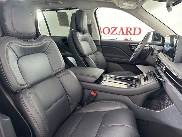 new 2025 Lincoln Aviator car, priced at $66,085