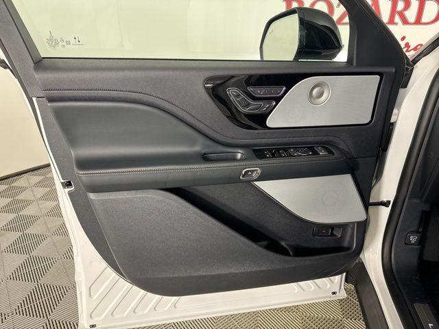 new 2025 Lincoln Aviator car, priced at $66,085
