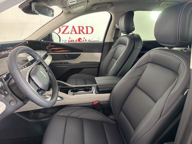 new 2025 Lincoln Nautilus car, priced at $50,126