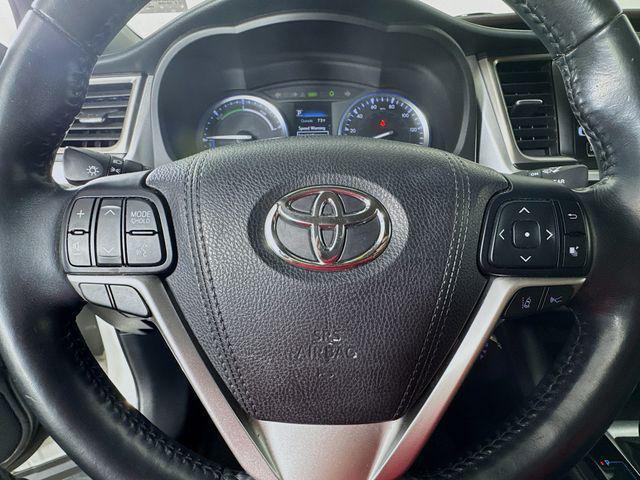 used 2017 Toyota Highlander Hybrid car, priced at $24,250