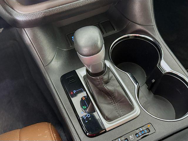 used 2017 Toyota Highlander Hybrid car, priced at $24,250