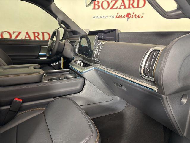 new 2025 Ford Expedition car, priced at $81,423