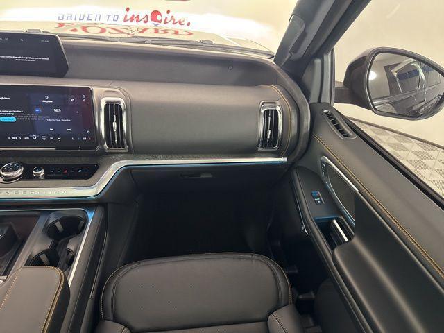new 2025 Ford Expedition car, priced at $81,423