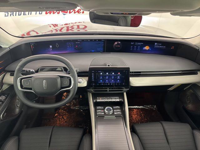 new 2025 Lincoln Nautilus car, priced at $61,557