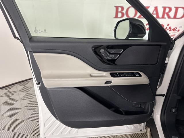 new 2025 Lincoln Aviator car, priced at $57,592