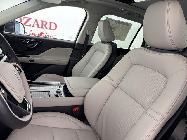 new 2025 Lincoln Aviator car, priced at $53,292