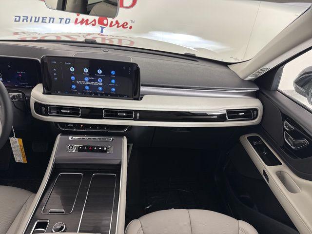 new 2025 Lincoln Aviator car, priced at $53,292