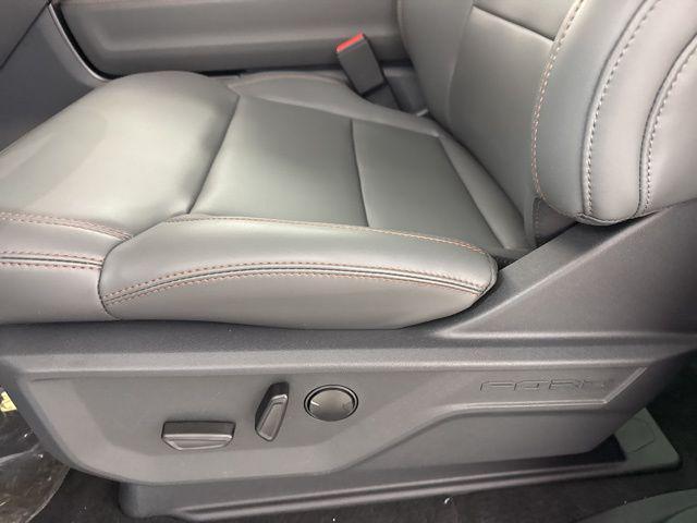 new 2025 Ford Expedition car, priced at $66,841