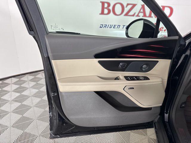 new 2025 Lincoln Nautilus car, priced at $57,288