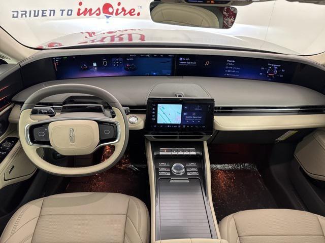 new 2025 Lincoln Nautilus car, priced at $61,025