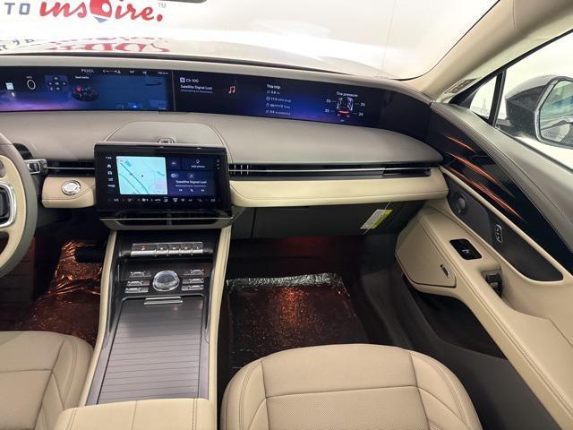 new 2025 Lincoln Nautilus car, priced at $61,025