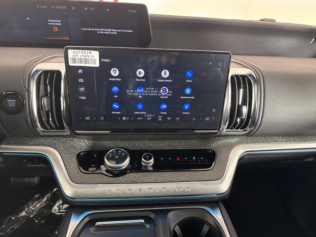 new 2025 Ford Expedition car, priced at $82,254