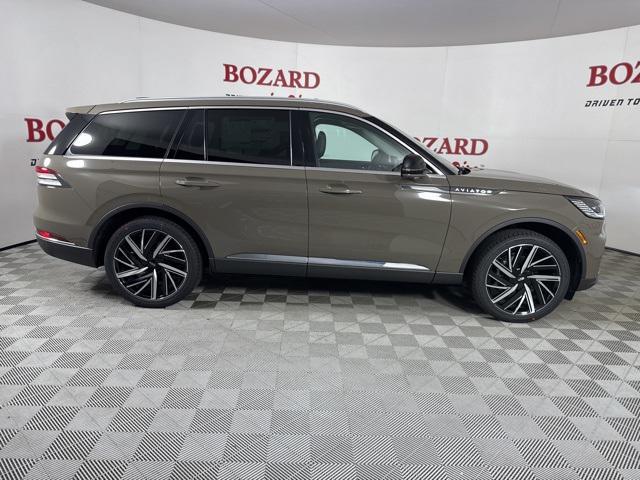 new 2025 Lincoln Aviator car, priced at $77,309