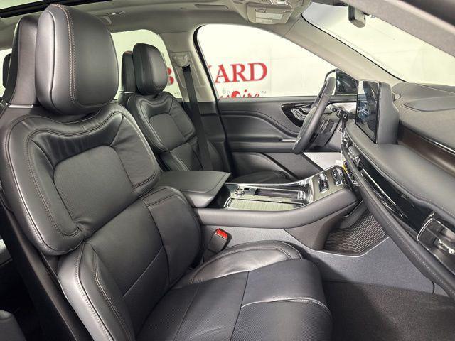 new 2025 Lincoln Aviator car, priced at $70,477