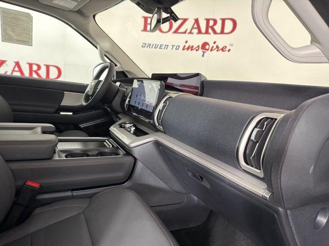 new 2025 Ford Expedition car, priced at $69,265