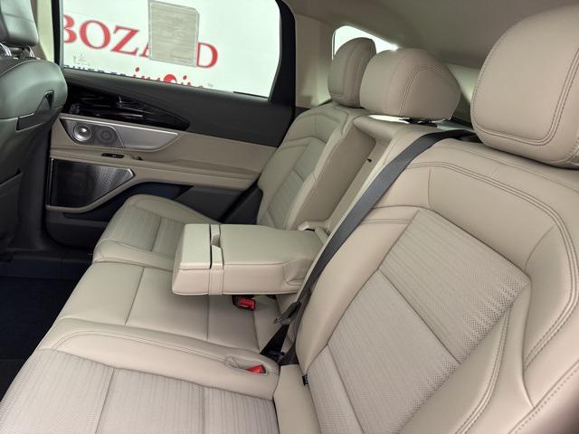 new 2025 Lincoln Nautilus car, priced at $65,572
