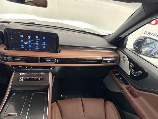 new 2025 Lincoln Aviator car, priced at $79,164