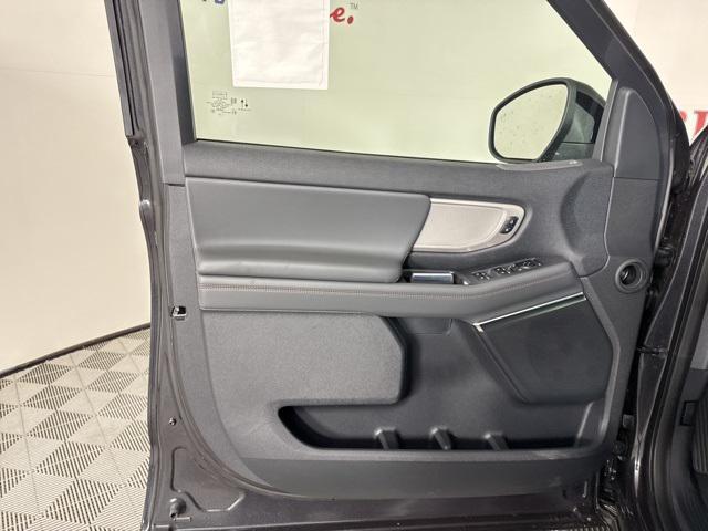 new 2025 Ford Expedition car, priced at $68,765