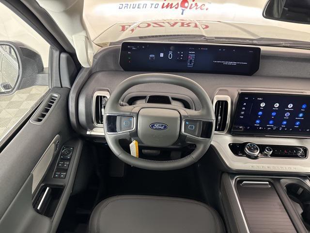 new 2025 Ford Expedition car, priced at $68,765