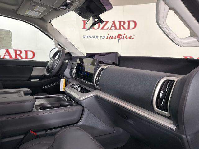 new 2025 Ford Expedition car, priced at $68,765