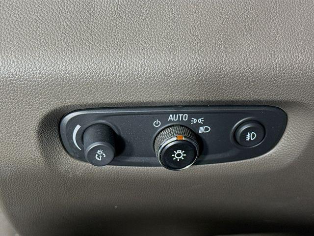 used 2021 Chevrolet Traverse car, priced at $20,000