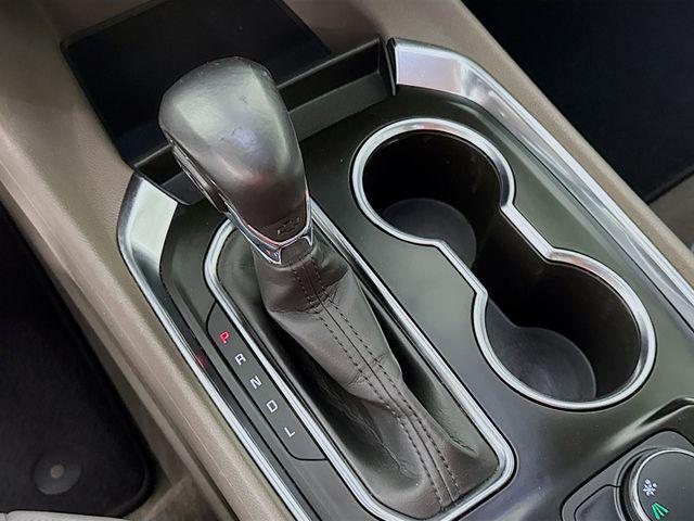 used 2021 Chevrolet Traverse car, priced at $20,000