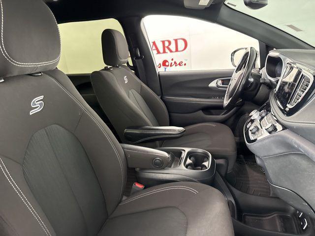 used 2021 Chrysler Pacifica car, priced at $20,250