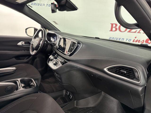 used 2021 Chrysler Pacifica car, priced at $20,250