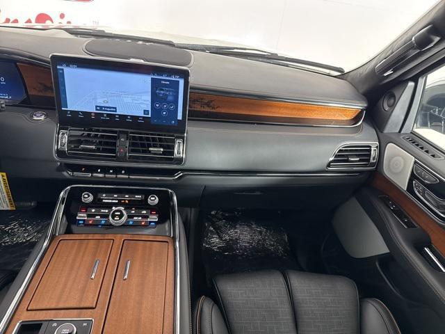 new 2024 Lincoln Navigator car, priced at $90,115