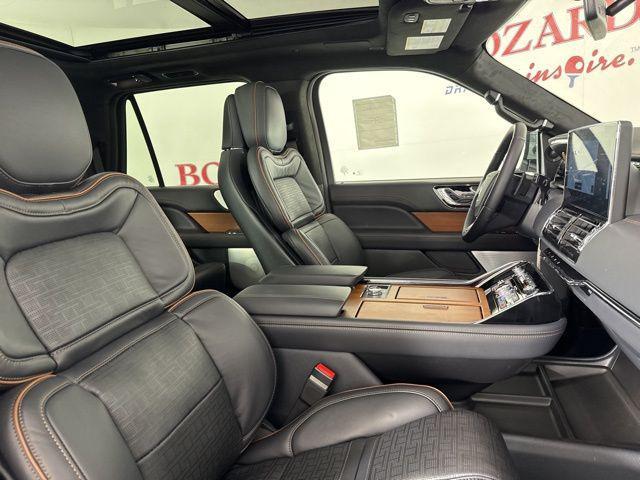 new 2024 Lincoln Navigator car, priced at $90,115