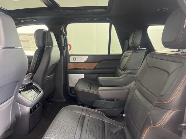 new 2024 Lincoln Navigator car, priced at $91,615