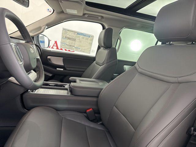 new 2025 Ford Expedition Max car, priced at $68,419