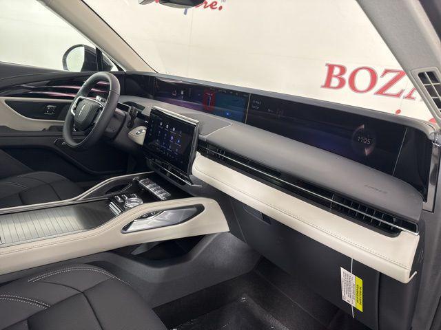 new 2025 Lincoln Nautilus car, priced at $58,627