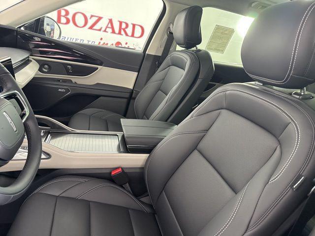 new 2025 Lincoln Nautilus car, priced at $58,627