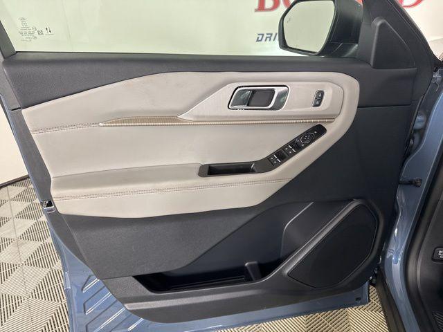 new 2025 Ford Explorer car, priced at $42,461