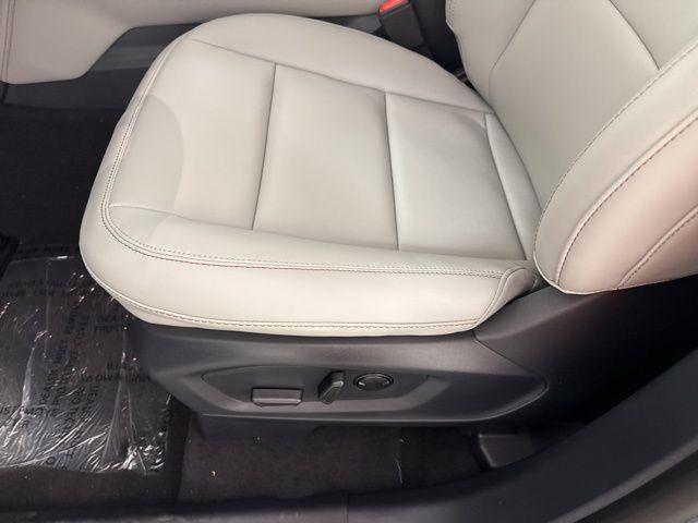 new 2025 Ford Explorer car, priced at $42,461