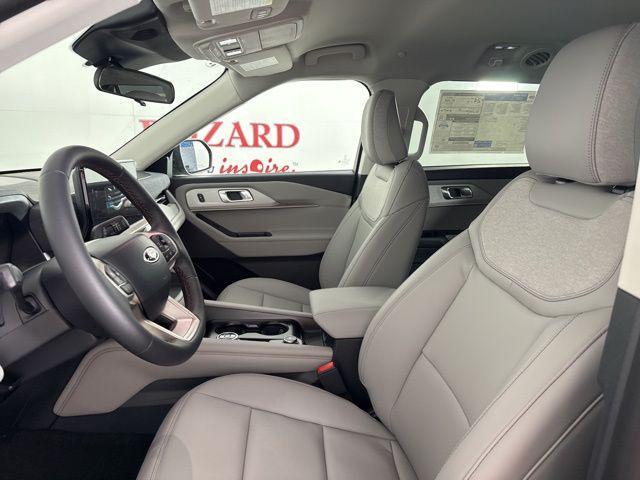 new 2025 Ford Explorer car, priced at $42,461