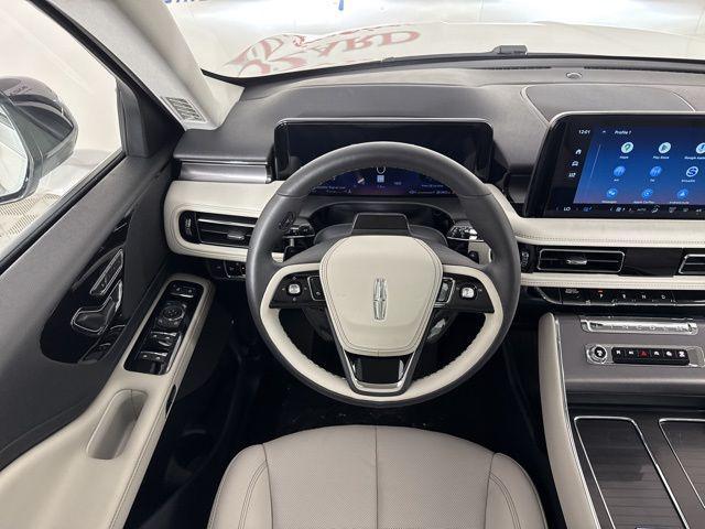 new 2025 Lincoln Aviator car, priced at $60,670