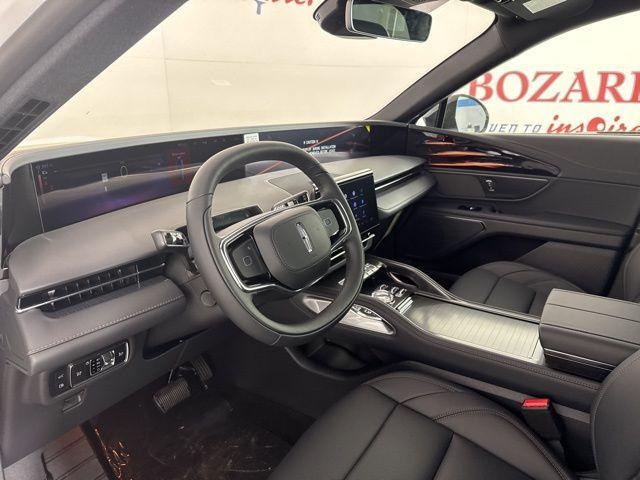 new 2025 Lincoln Nautilus car, priced at $53,576