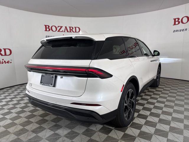 new 2025 Lincoln Nautilus car, priced at $53,576