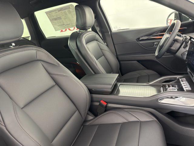 new 2025 Lincoln Nautilus car, priced at $53,576