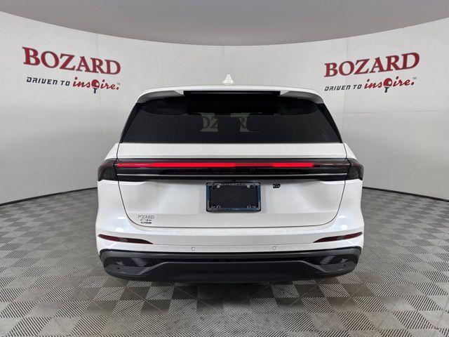 new 2025 Lincoln Nautilus car, priced at $53,576