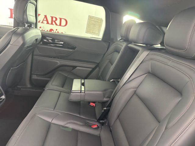 new 2025 Lincoln Nautilus car, priced at $53,576