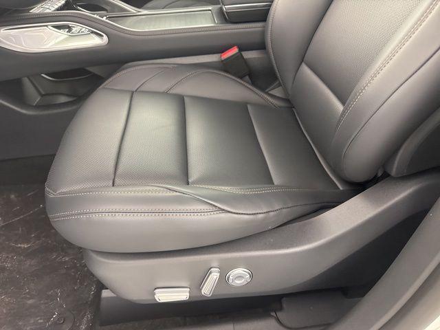 new 2025 Lincoln Nautilus car, priced at $53,576