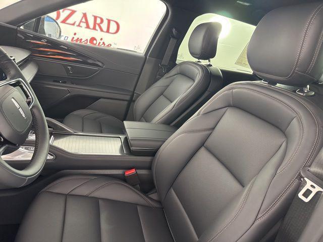 new 2025 Lincoln Nautilus car, priced at $53,576