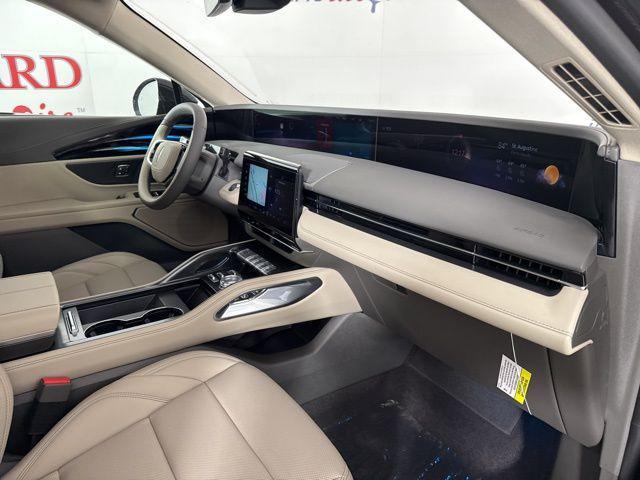 new 2025 Lincoln Nautilus car, priced at $50,126