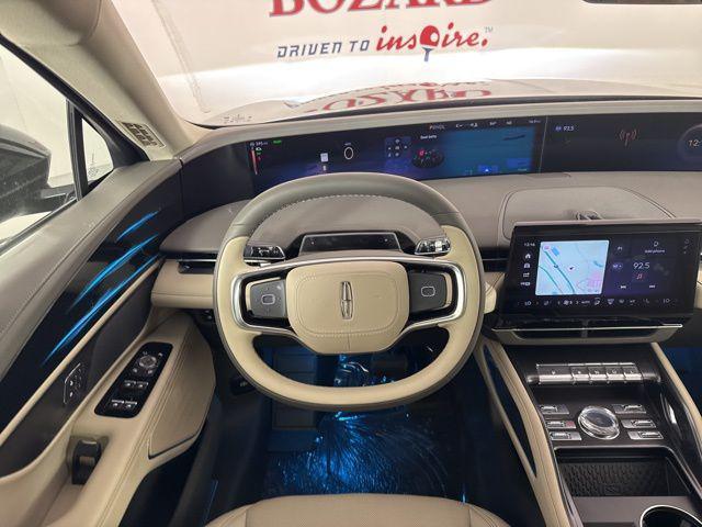 new 2025 Lincoln Nautilus car, priced at $50,126