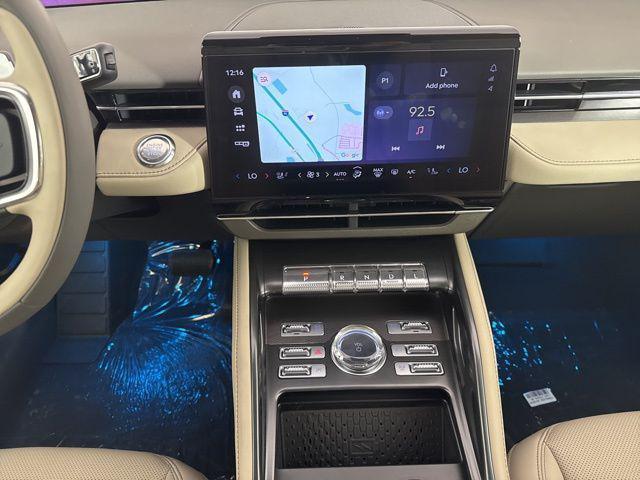 new 2025 Lincoln Nautilus car, priced at $50,126