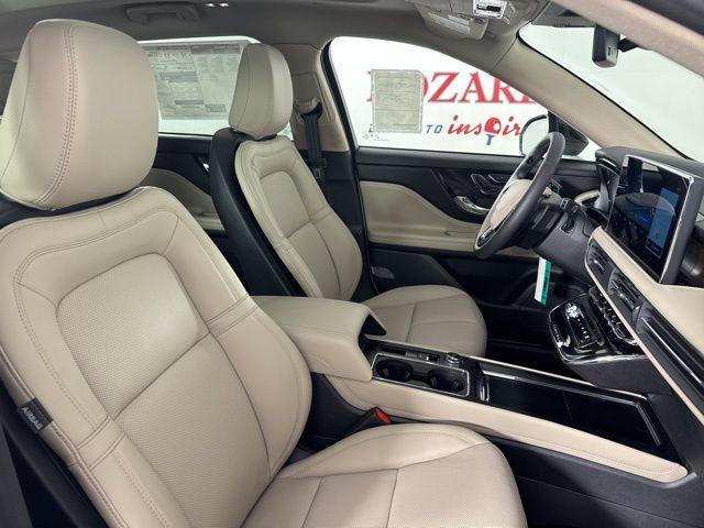 new 2025 Lincoln Corsair car, priced at $53,595