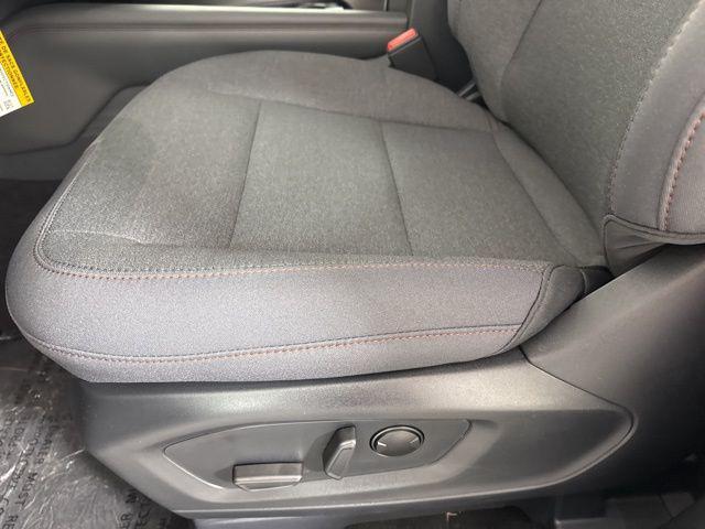 new 2025 Ford Explorer car, priced at $39,822